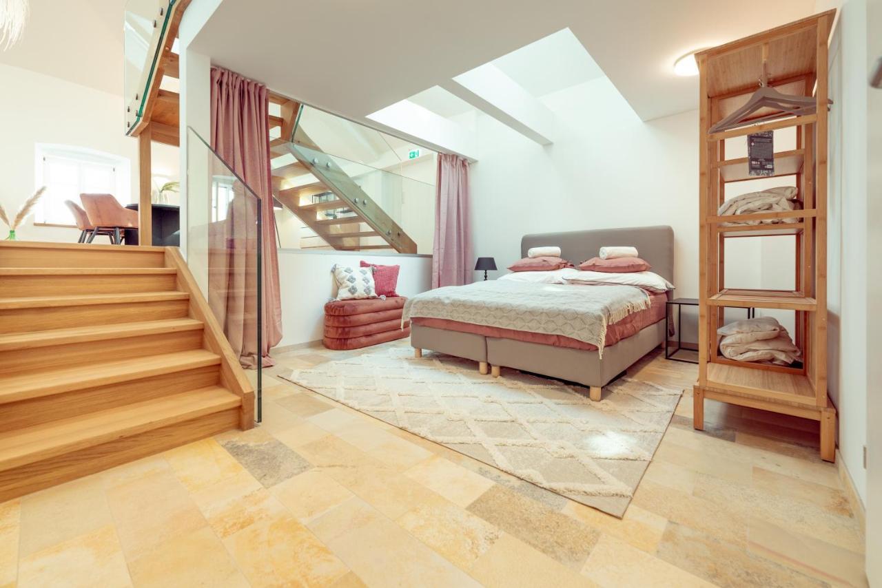 Apartment Penthouse Maxfux Direkt In Der Fussgaengerzone 130m2 *