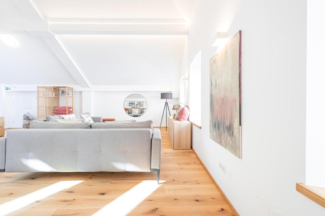 Penthouse Maxfux Direkt In Der Fussgaengerzone 130m2 *